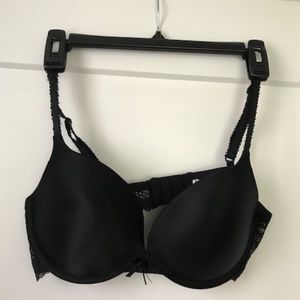 BEAUTIFUL Smooth Front Lacy Back Bra  -BLACK  38C